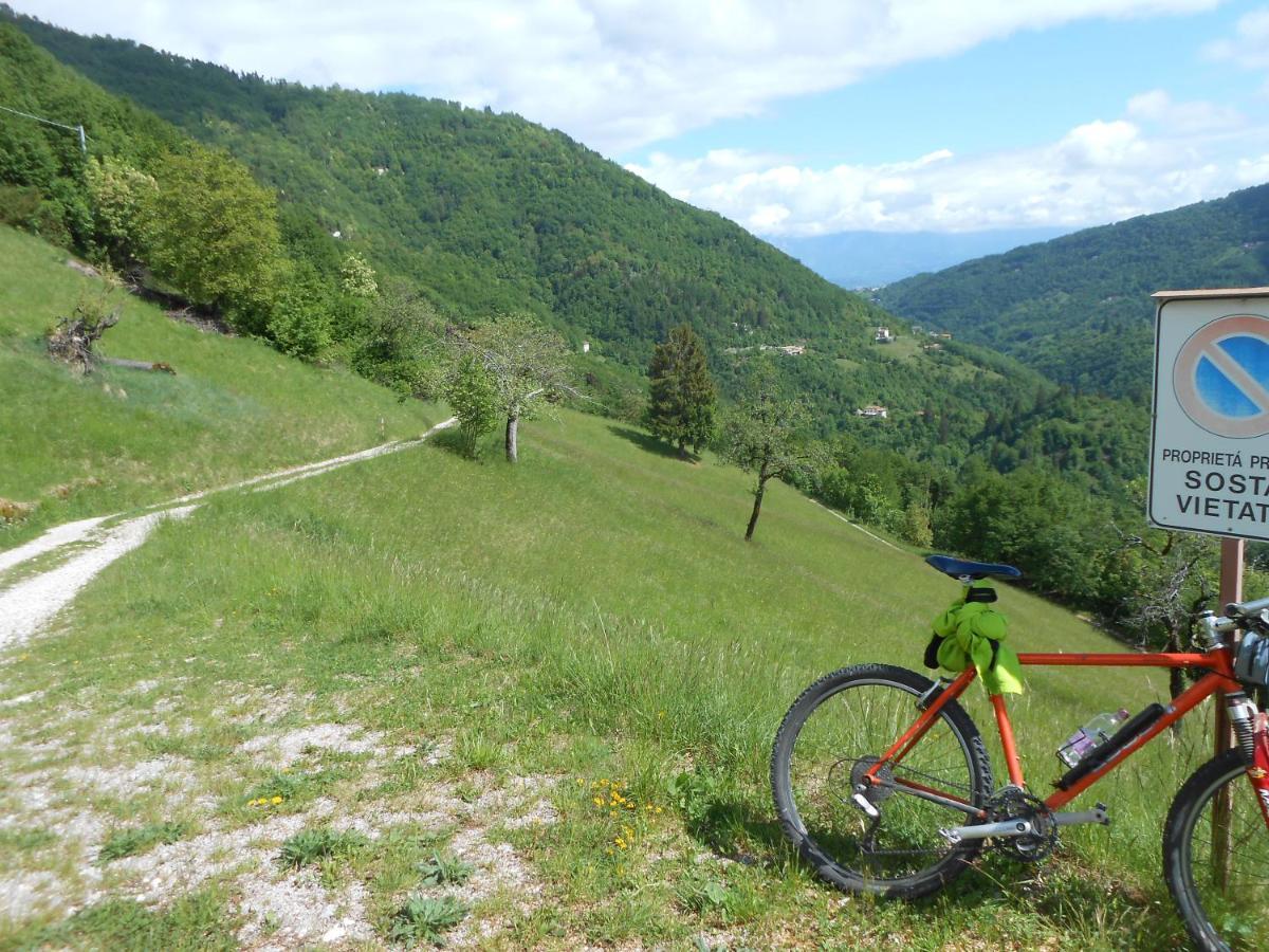 Agriturismo La Casa Nei Boschi Colderu Екстериор снимка